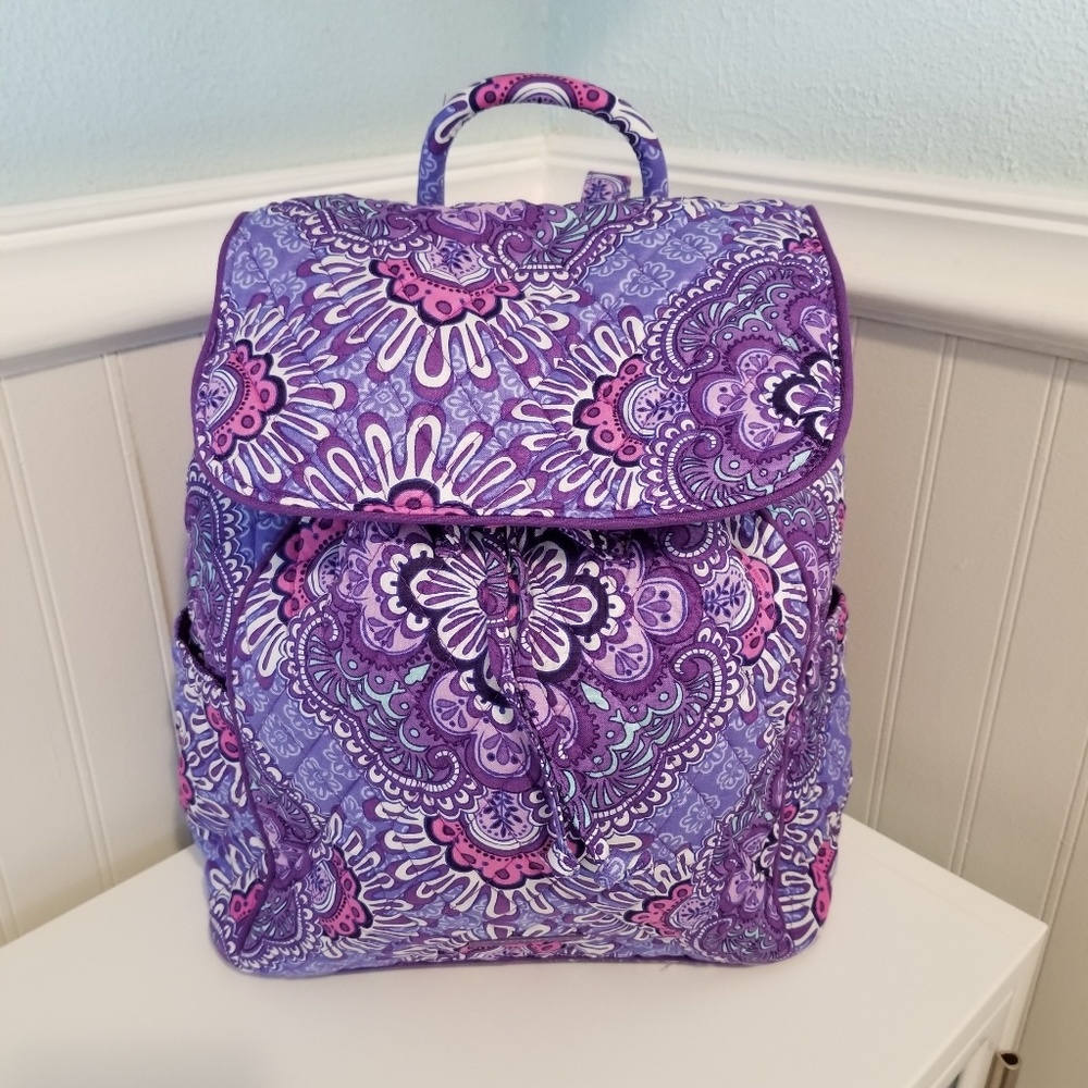 New Vera Bradley retired print drawstring backpack - Picture 1 of 5